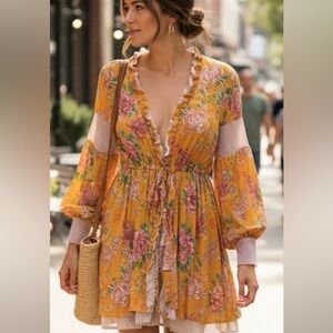 We Are Hah Robe Womens Size XS Orange Floral Boho Gypsy Chic‎ Romantic Kimono